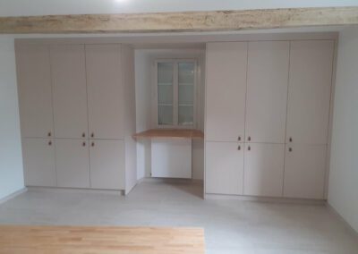 Fabrication de meubles en bois sur mesure à Soues